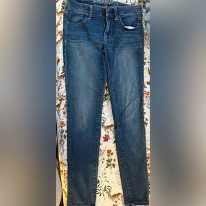 American Eagle Outfitters Mid Rise Classic Denim Skinny Jeans